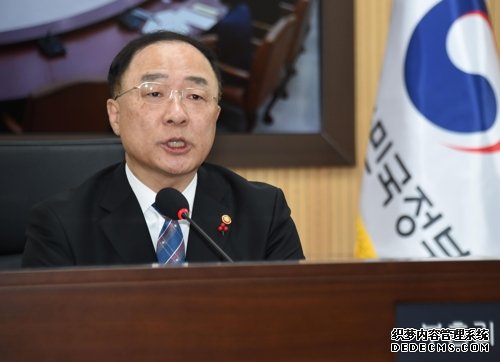 韓國副總理兼企劃財政部長官洪楠基（韓聯(lián)社）