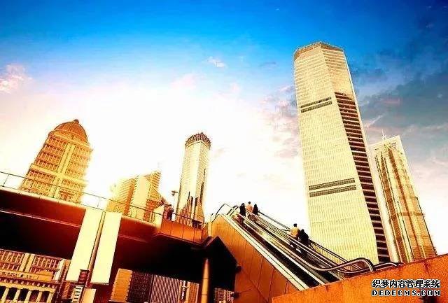 經(jīng)濟(jì)“內(nèi)循環(huán)”來了！是該存錢還是買房？專家“八個(gè)字”回應(yīng)！